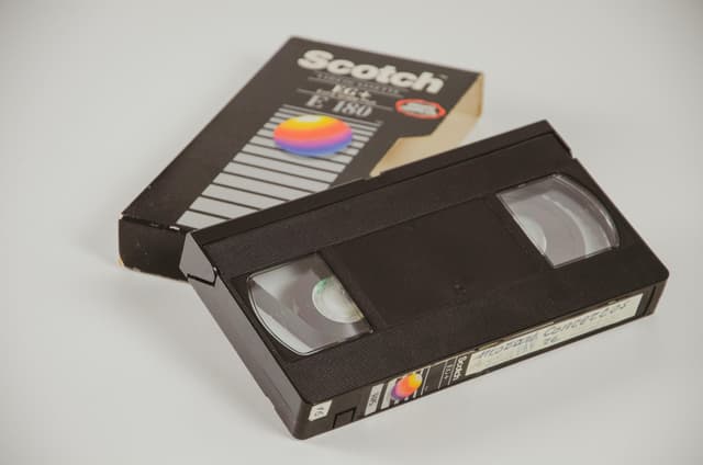 Early magnetic tape storage era
